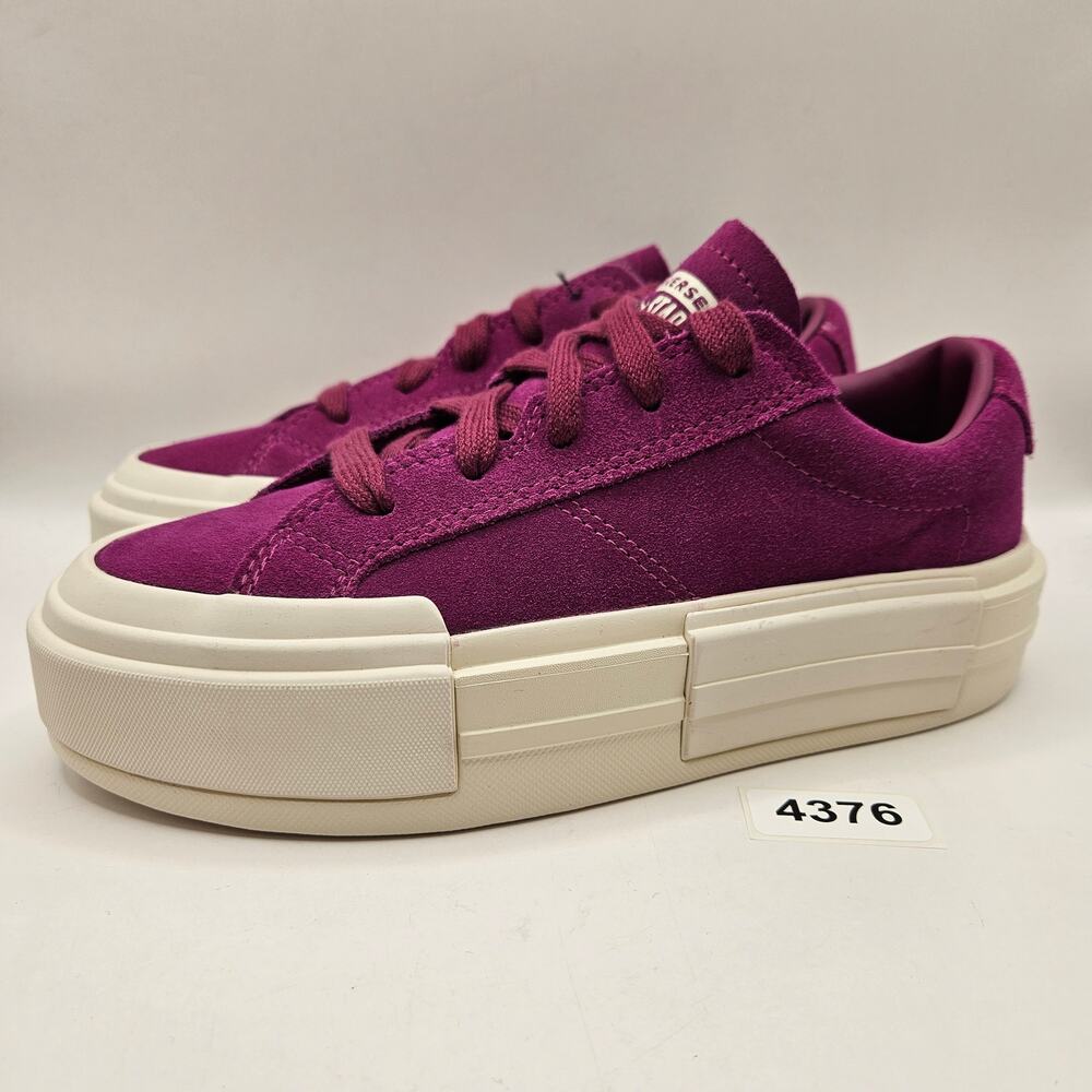 CONVERSE WOMEN'S 7 CHUCK TAYLOR ALLSTAR CRUISE LO QUANTUM VIOLET EGRET A10089C
